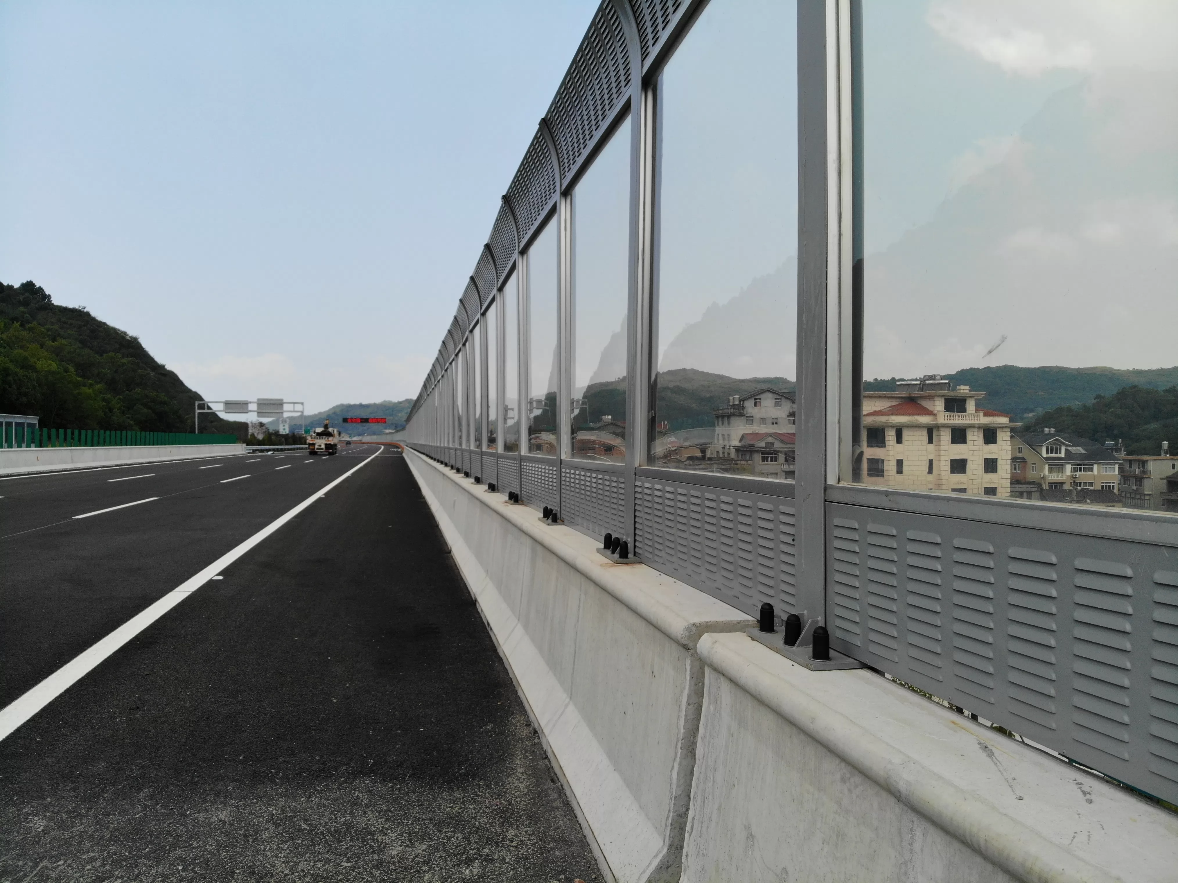 Different Types of Noise Barriers and Their Applications