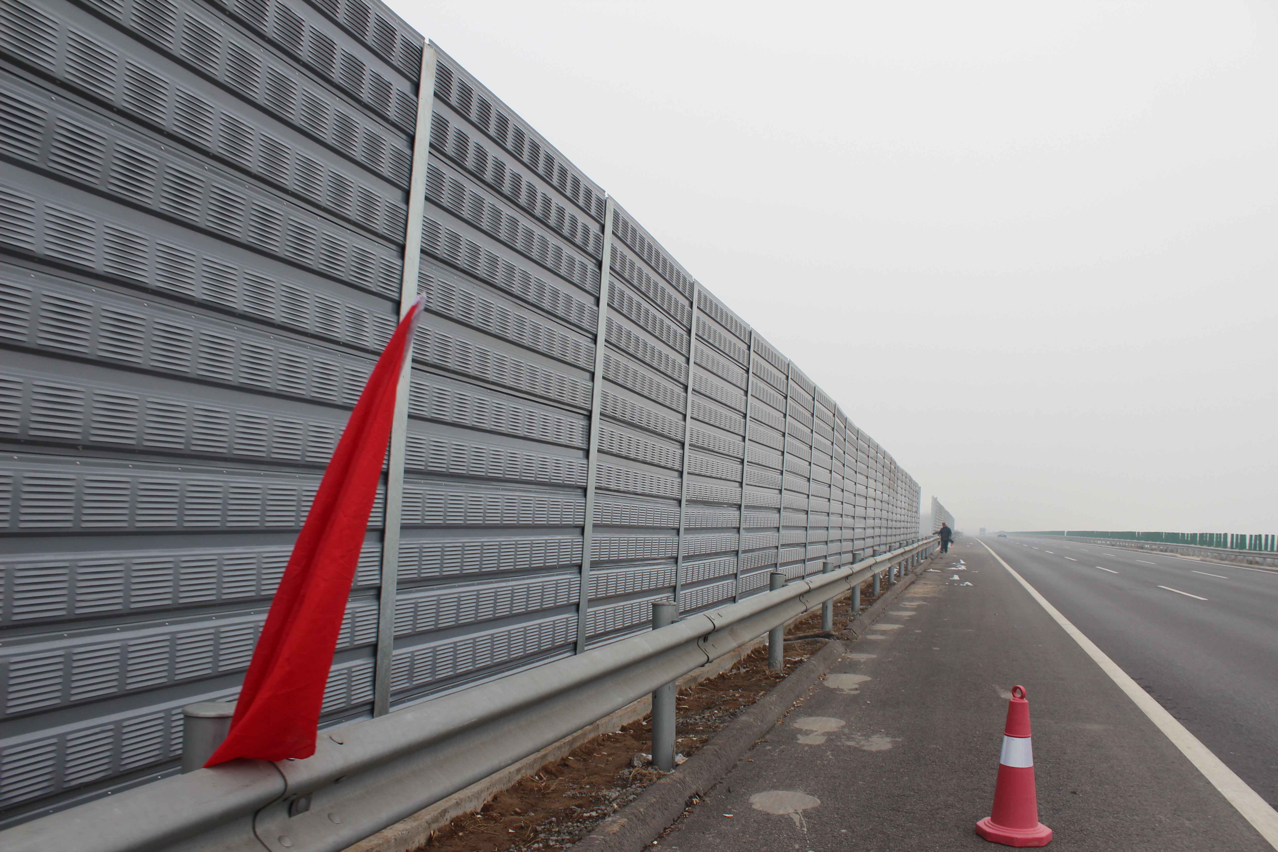 What Issues Should Be Considered When Installing Highway Noise Barriers?cid=6