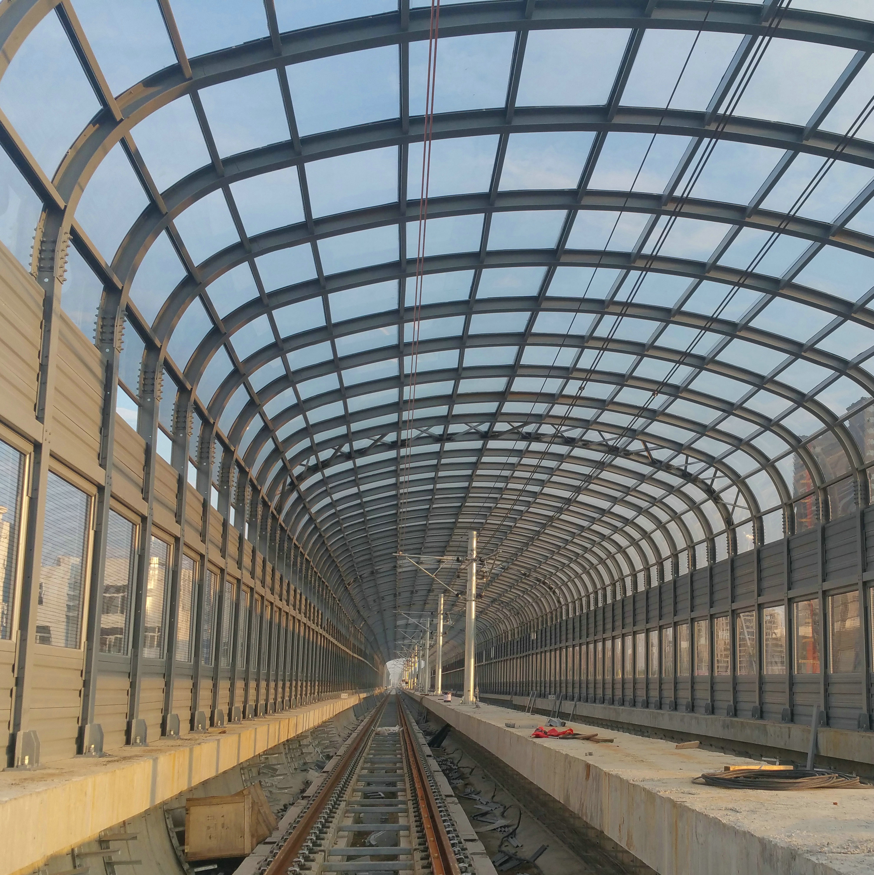 Innovative Fully Enclosed Noise Barriers Gain Attention for Urban Noise Control