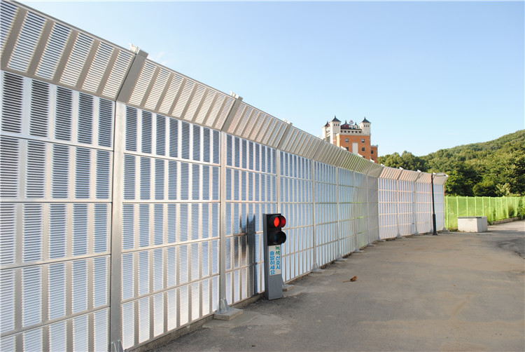 How to Choose the Right Noise Barrier for High-Speed Rail Lines?cid=6