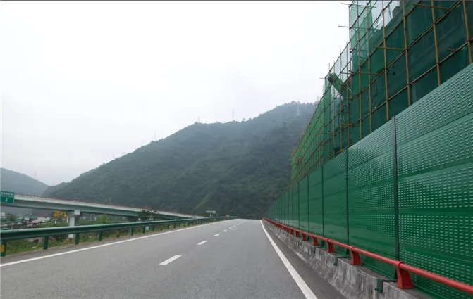 What Type of Noise Barrier is Best for Highways?