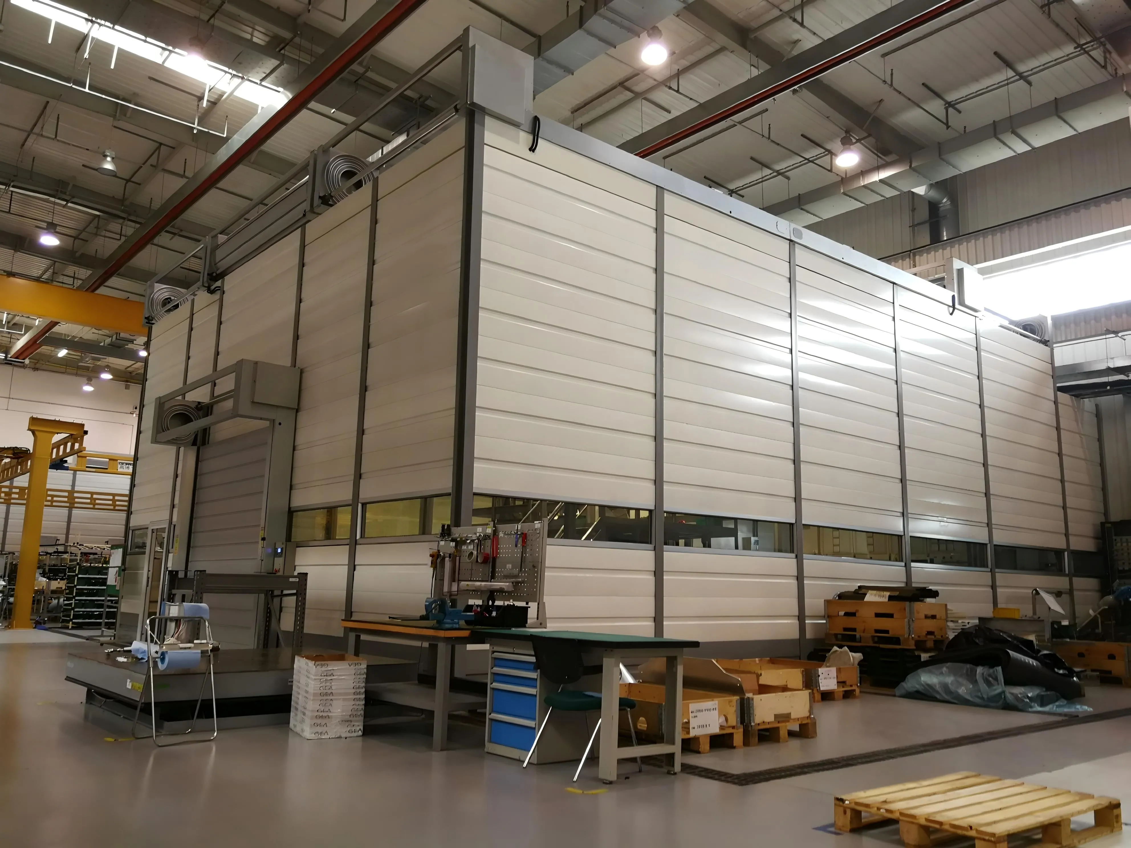 Civil noise barrier system protecting residential areas from traffic noise