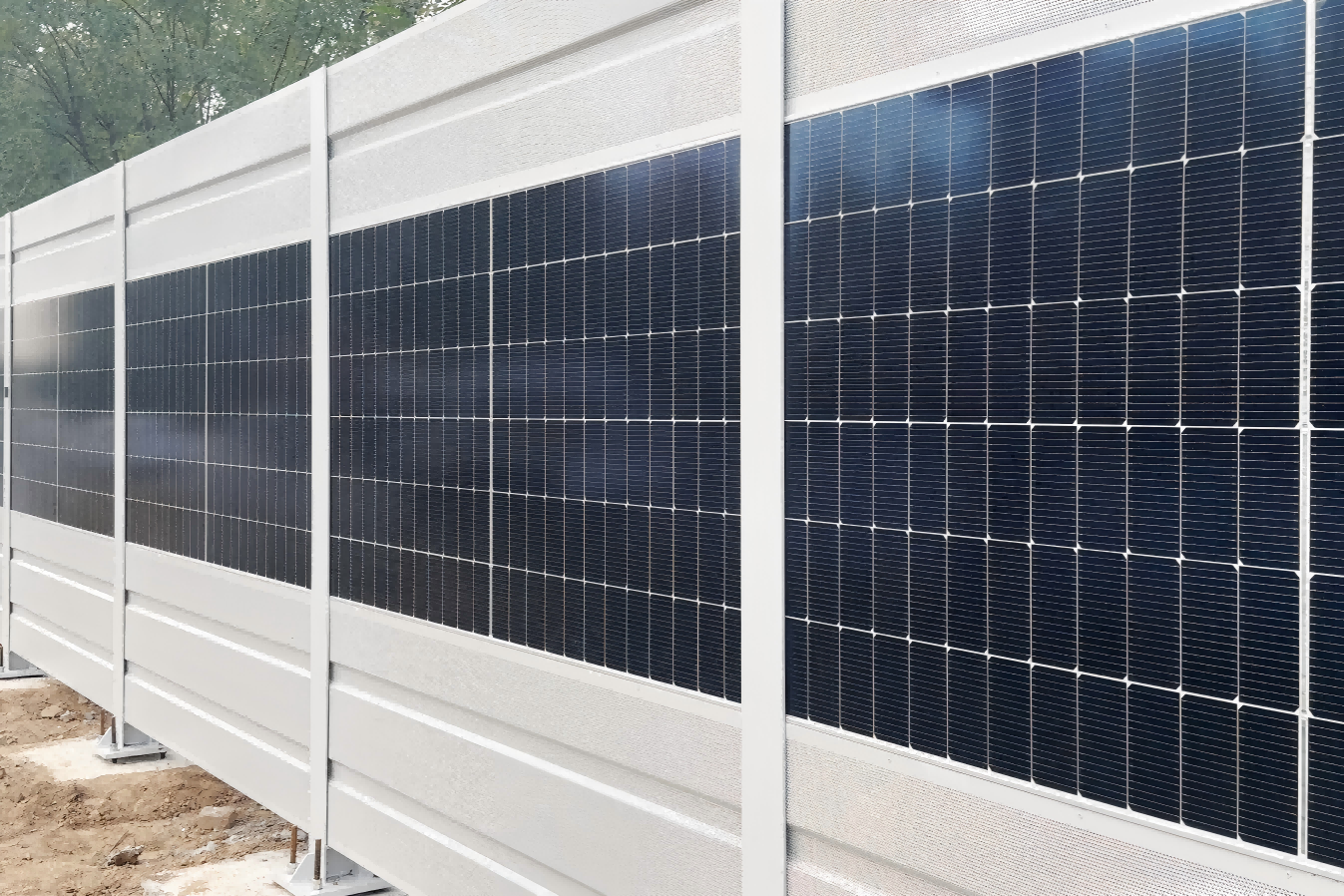 Solar Noise Barrier
