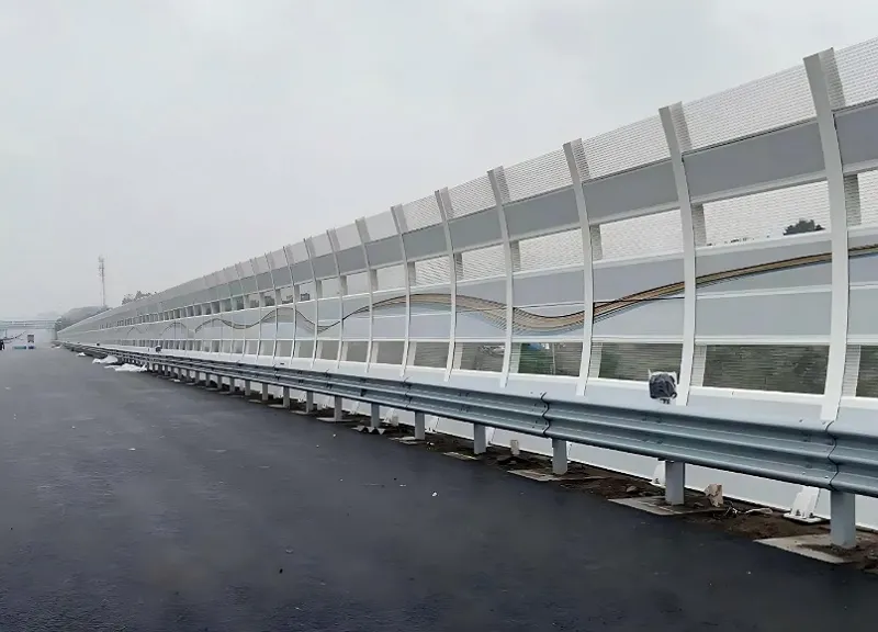 How to Choose the Right Noise Barrier Supplier?