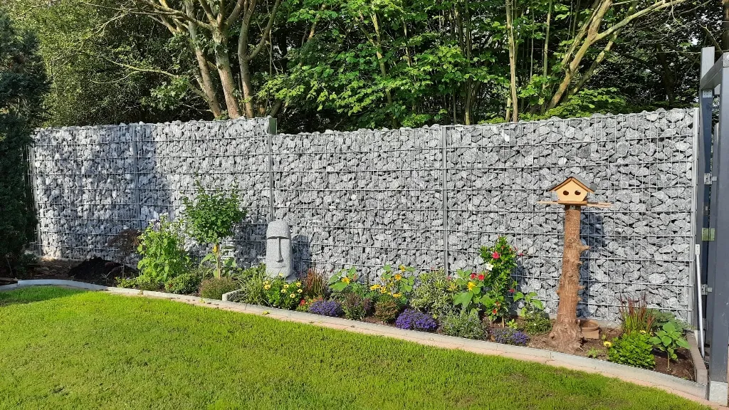 868 gabion fence system applied in landscape and architectural design