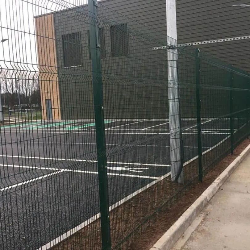 Close-up of V-bend reinforcement on Paladin Fence for enhanced rigidity and impact resistance.