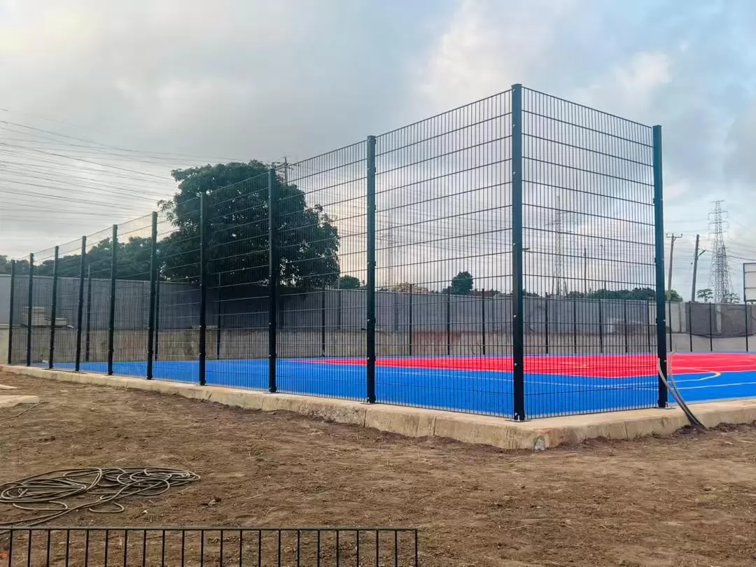 Built for the Game: Hebei Jinbiao Supplies Premium Sports Fencing for New Basketball Courts in Ghana!