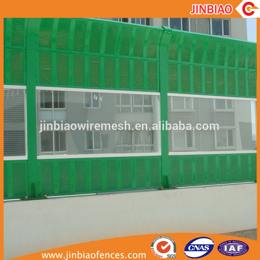 green noise barrier (2).jpg