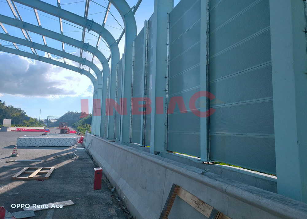 https://jinbiaowiremesh.en.alibaba.com/product/1600058203407-209483721/Sound_Barrier_Noise_Absorption_Fence_Acoustic_Insulation_Wall_ISO_9001_manufacturer_.html?spm=a2700.icbuShop.41413.8.2fa514d0MH6l3s