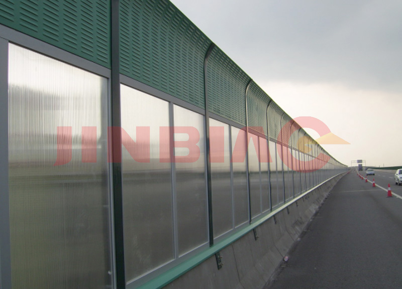 Fully Enclosed Noise Barrier