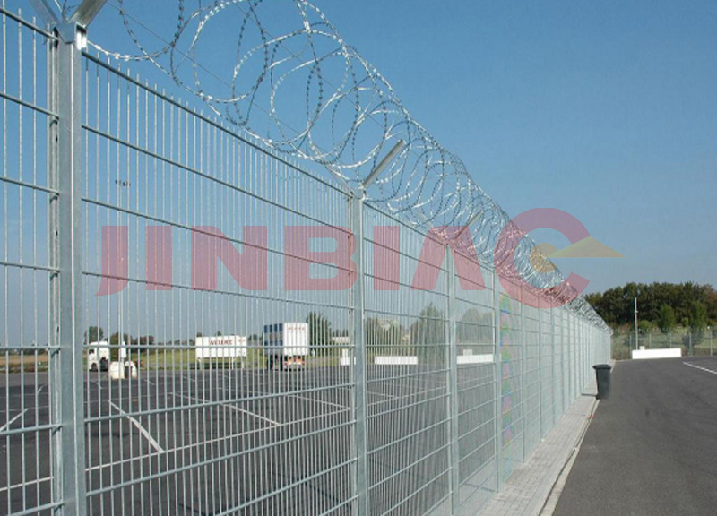 Wire Mesh Fence/Fencing Mesh